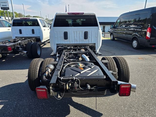 New 2026 GMC Sierra 3500HD Pro - photo - 3