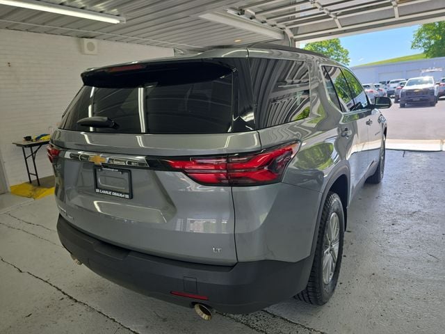 Pre-Owned 2023 Chevrolet Traverse LT - photo - 4