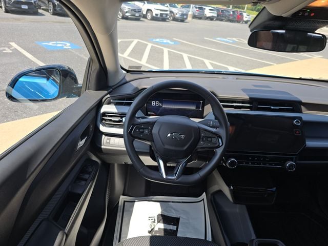 New 2027 Chevrolet Bolt EV LT - photo - 11