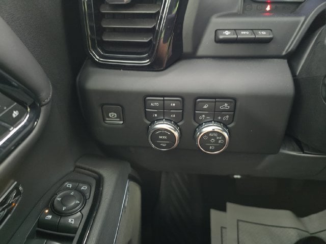 Pre-Owned 2024 GMC Sierra 1500 AT4X - photo - 20