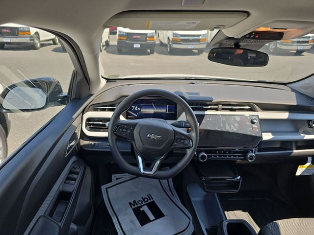 New 2027 Chevrolet Bolt EV LT - photo - 11