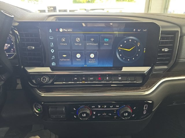 Pre-Owned 2025 Chevrolet Silverado 1500 LT - photo - 14