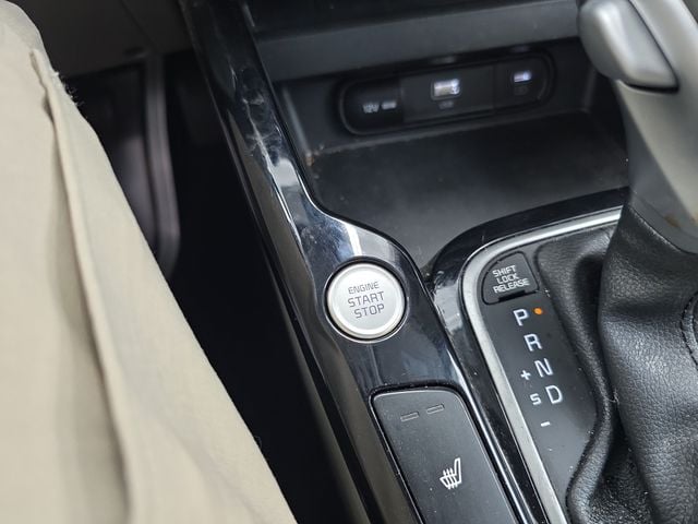 Pre-Owned 2024 Kia Soul EX - photo - 23
