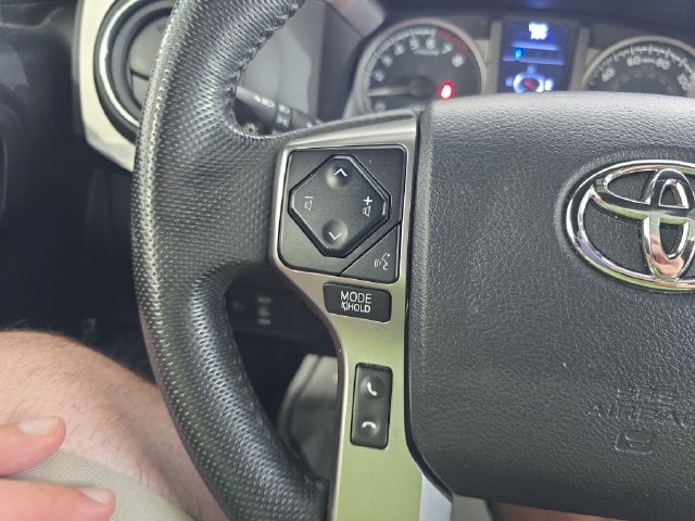 Pre-Owned 2023 Toyota Tacoma Limited - photo - 19