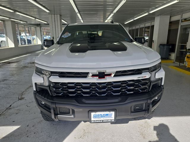 Pre-Owned 2023 Chevrolet Silverado 1500 ZR2 - photo - 7
