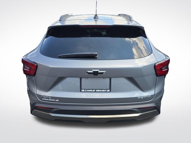 New 2026 Chevrolet Trax ACTIV - photo - 3