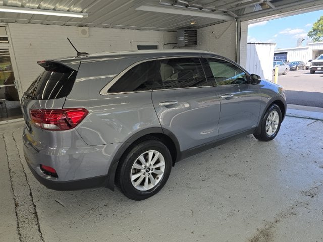 Pre-Owned 2020 Kia Sorento LX - photo - 5