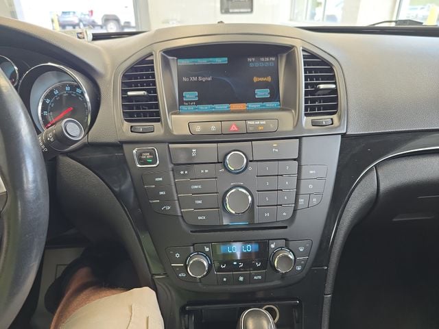Pre-Owned 2013 Buick Regal Premium I - photo - 14