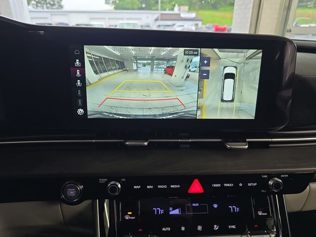 Pre-Owned 2023 Kia Carnival SX - photo - 15