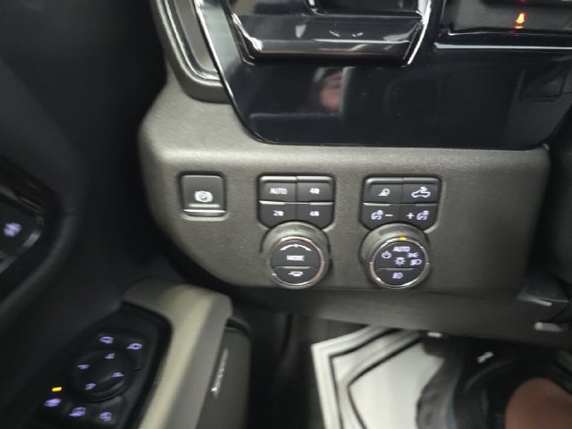 Pre-Owned 2025 Chevrolet Silverado 2500HD ZR2 - photo - 19