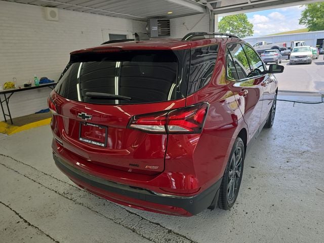 Pre-Owned 2023 Chevrolet Equinox RS - photo - 4