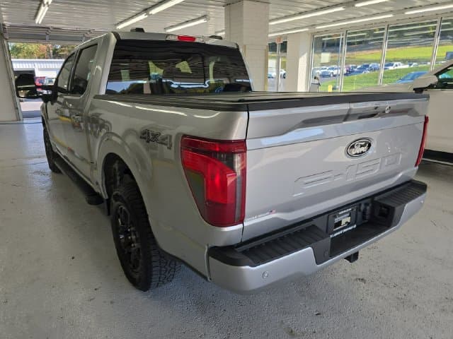 Pre-Owned 2025 Ford F-150 XLT - photo - 2