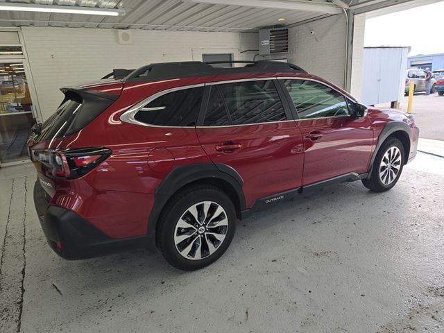 Pre-Owned 2025 Subaru Outback Limited - photo - 5