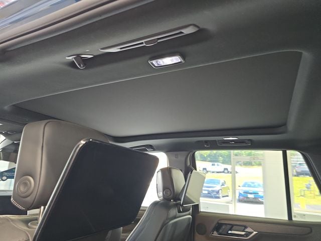 Pre-Owned 2025 GMC Yukon Denali Ultimate - photo - 12