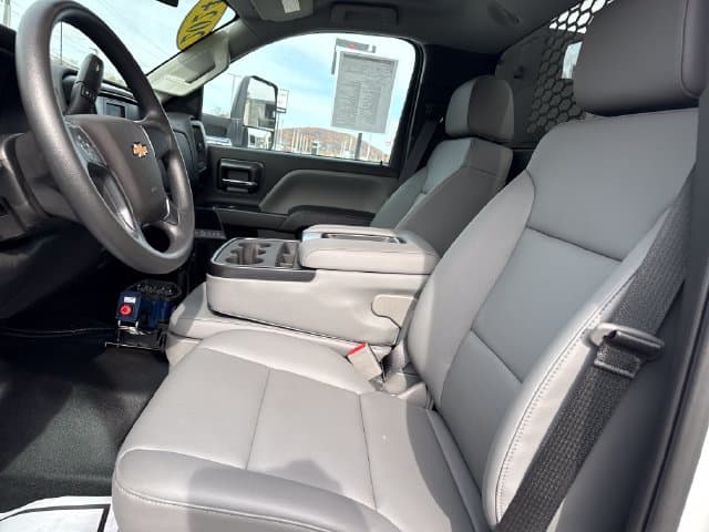 New 2024 Chevrolet Silverado 6500HD 1WT - photo - 8