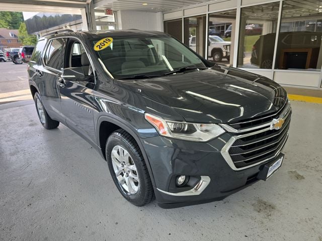 Pre-Owned 2019 Chevrolet Traverse LT - photo - 6