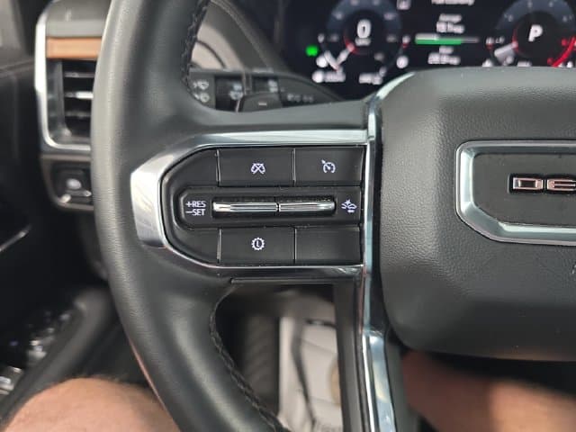 Pre-Owned 2025 GMC Yukon Denali - photo - 18
