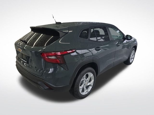 New 2026 Chevrolet Trax LS - photo - 5