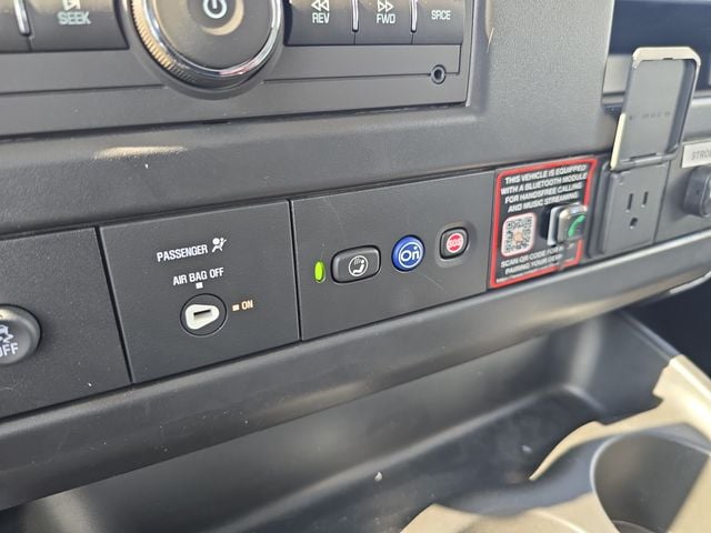 New 2026 Chevrolet Express 3500 Work Van - photo - 19