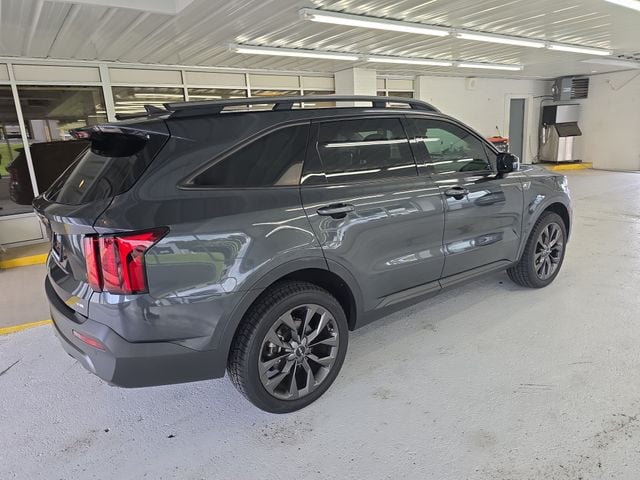 Pre-Owned 2023 Kia Sorento X-Line EX - photo - 5