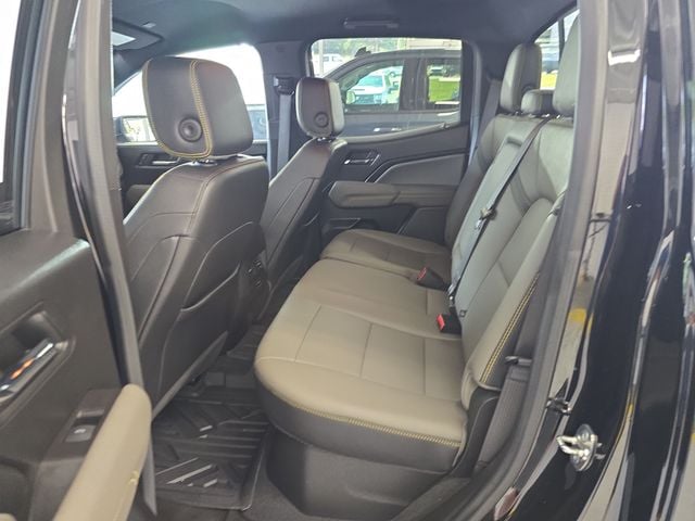 Pre-Owned 2024 Chevrolet Colorado ZR2 - photo - 9
