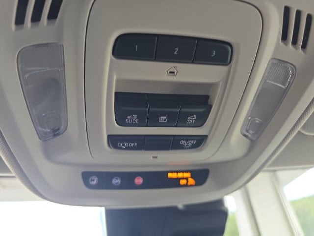 Pre-Owned 2023 Buick Envision Avenir - photo - 23