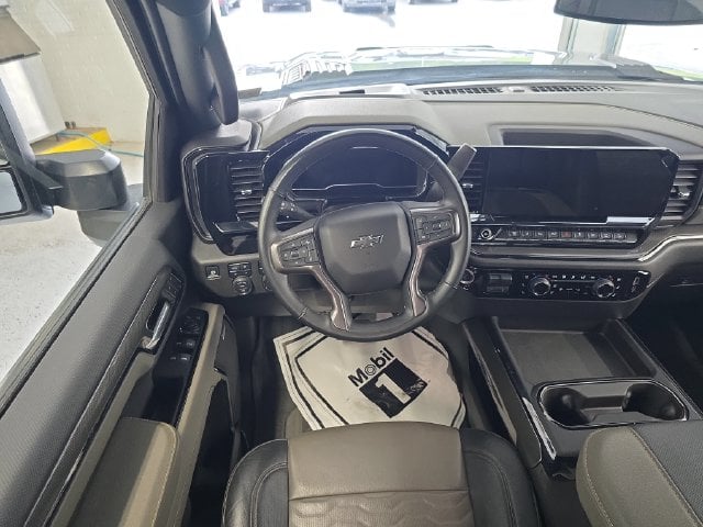 Pre-Owned 2025 Chevrolet Silverado 2500HD ZR2 - photo - 11