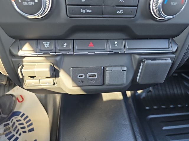 New 2026 GMC Sierra 3500HD Pro - photo - 18