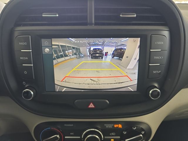 Pre-Owned 2024 Kia Soul LX - photo - 15