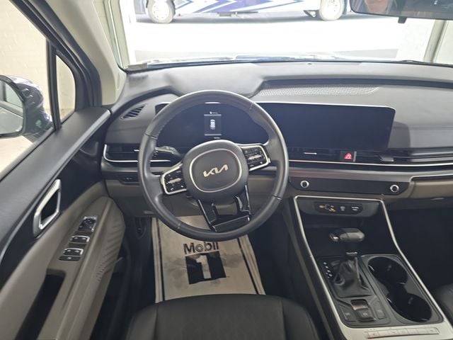 Pre-Owned 2025 Kia Carnival LXS - photo - 11