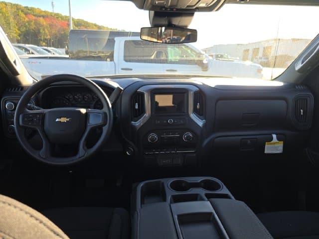 New 2026 Chevrolet Silverado 1500 Custom - photo - 11