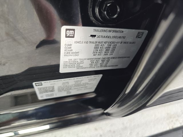 Pre-Owned 2025 GMC Sierra 1500 Denali - photo - 14