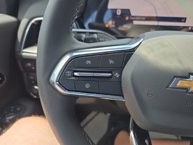 New 2026 Chevrolet Suburban Premier - photo - 18