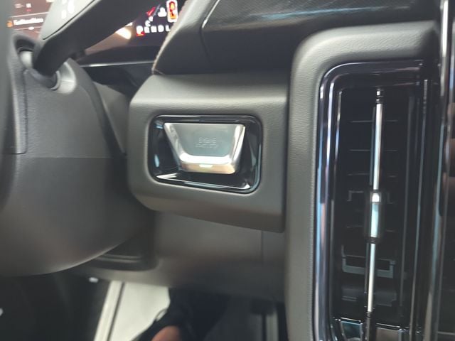 New 2026 GMC Yukon XL AT4 - photo - 25