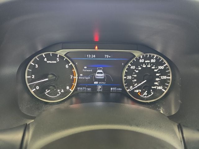 Pre-Owned 2019 Nissan Altima 2.5 SR - photo - 17