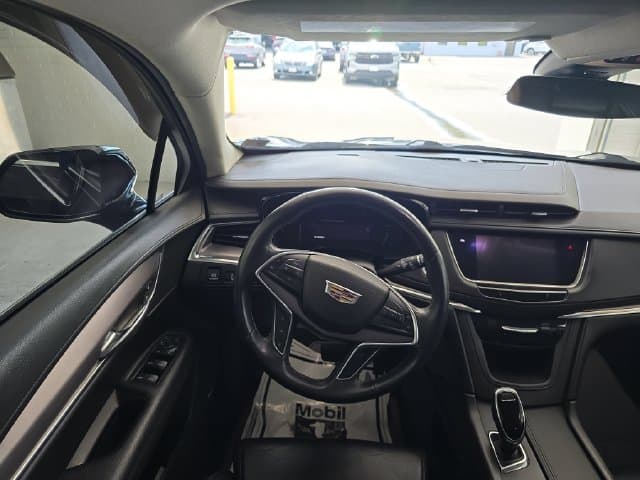 Pre-Owned 2017 Cadillac XT5 Premium Luxury - photo - 11