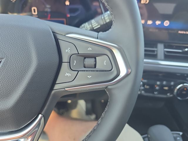 New 2026 Chevrolet Trax ACTIV - photo - 17