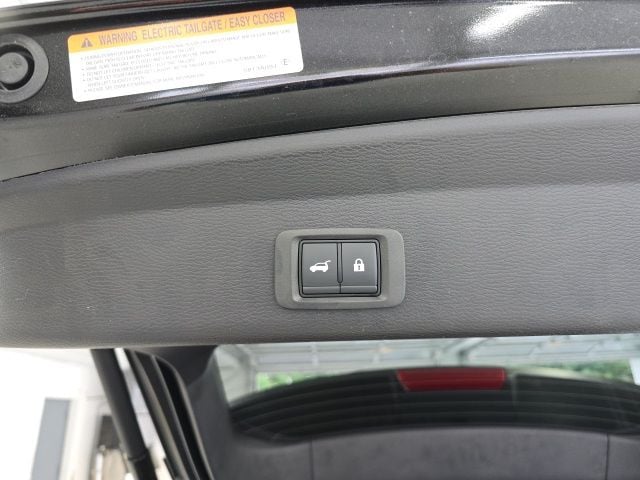 Pre-Owned 2024 Mitsubishi Outlander SEL - photo - 10