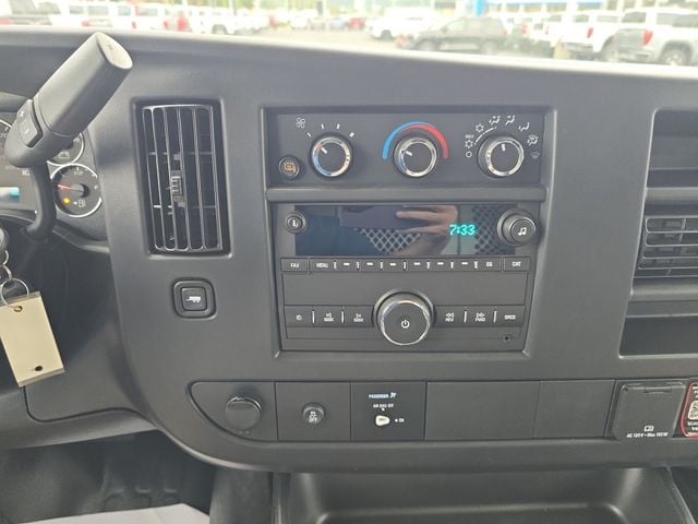 New 2026 GMC Savana 2500 Work Van - photo - 15