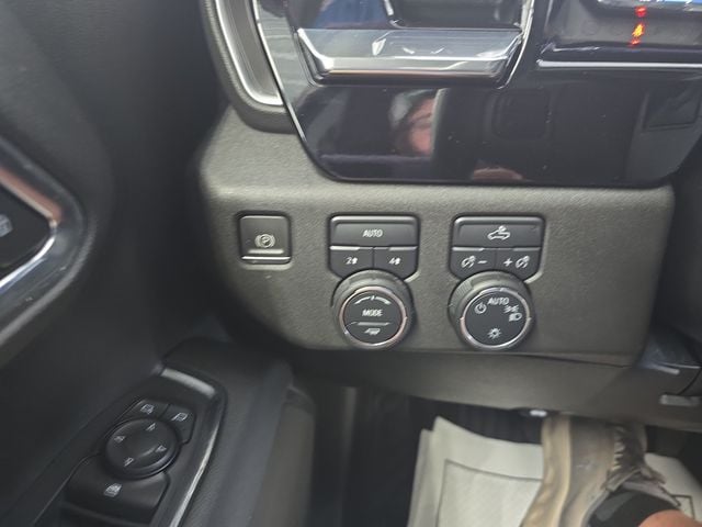 Pre-Owned 2023 Chevrolet Silverado 1500 LT - photo - 19