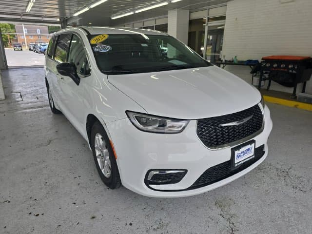 Pre-Owned 2024 Chrysler Pacifica Touring L - photo - 6