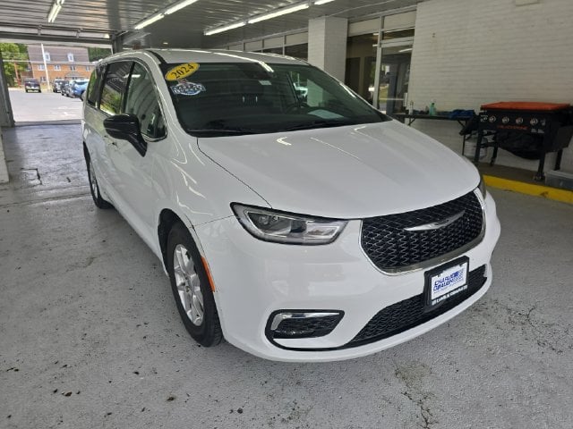 Pre-Owned 2024 Chrysler Pacifica Touring L - photo - 6