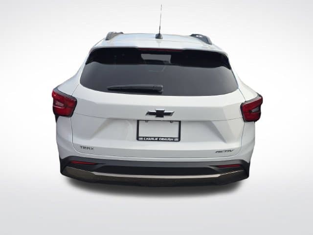 New 2026 Chevrolet Trax ACTIV - photo - 3