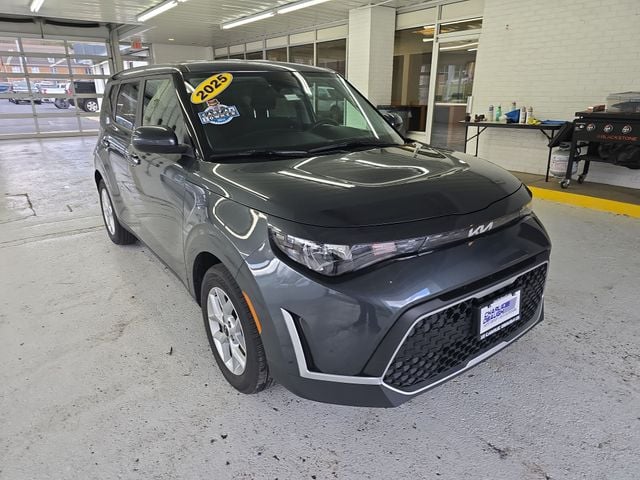 Pre-Owned 2025 Kia Soul LX - photo - 6