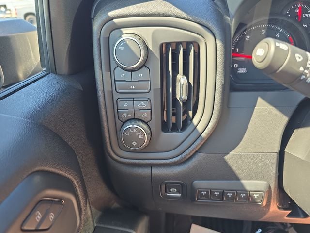 New 2026 Chevrolet Silverado 2500HD Custom - photo - 18