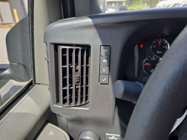New 2025 Chevrolet Express 3500 Work Van - photo - 13