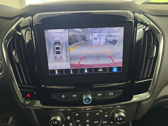 Pre-Owned 2023 Chevrolet Traverse RS - photo - 16