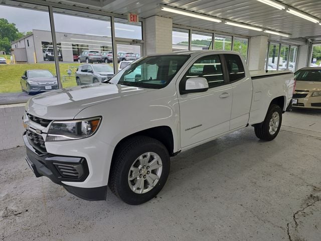 Pre-Owned 2022 Chevrolet Colorado LT - photo - 1
