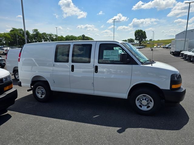 New 2026 Chevrolet Express 2500 Work Van - photo - 6