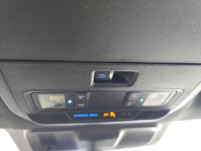 Pre-Owned 2025 Ford F-150 XLT - photo - 23